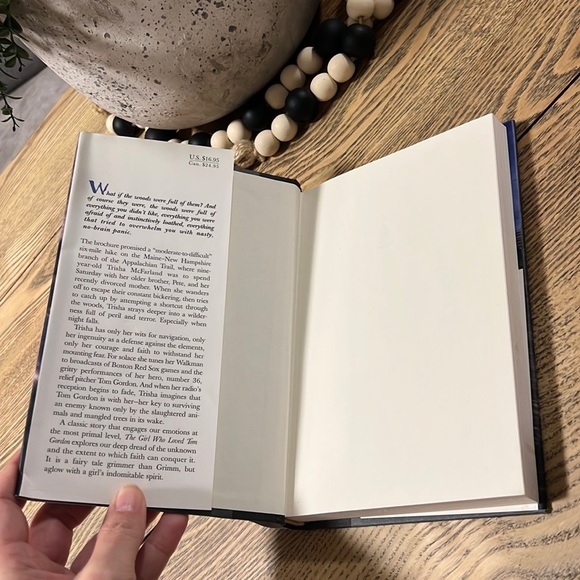 STEPHEN King/the girl who loved Tom Gordon Hardcover 📚 - Picture 4 of 6